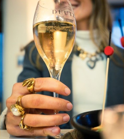 champagne.jpg